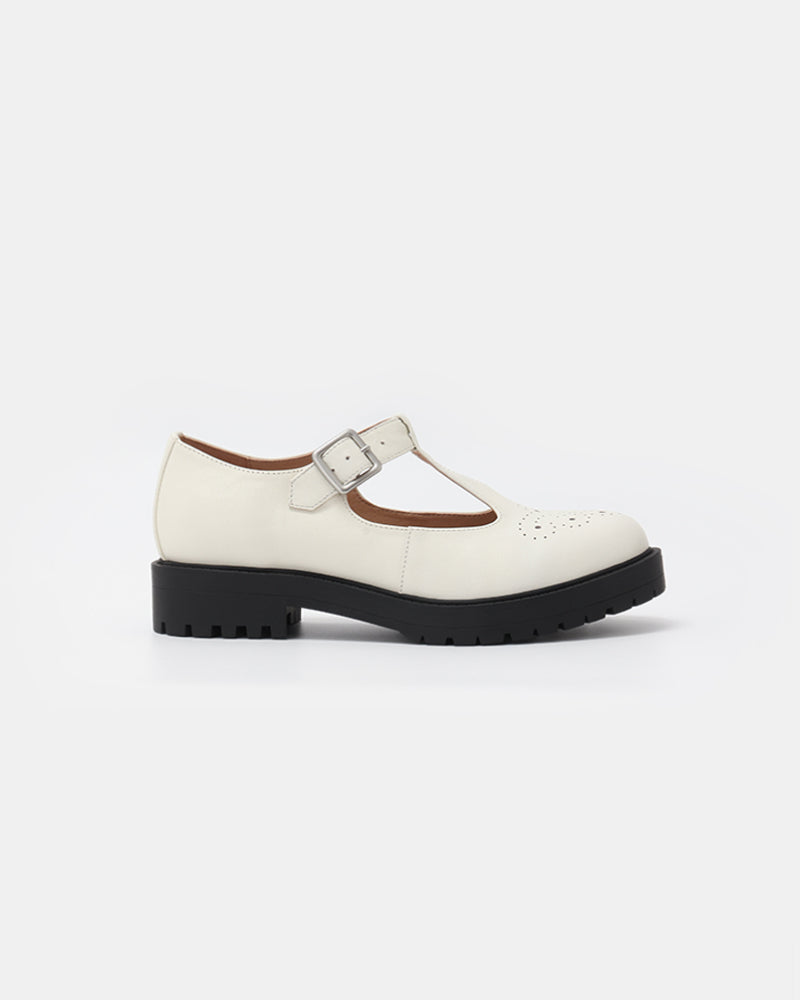 #Color_Off-White